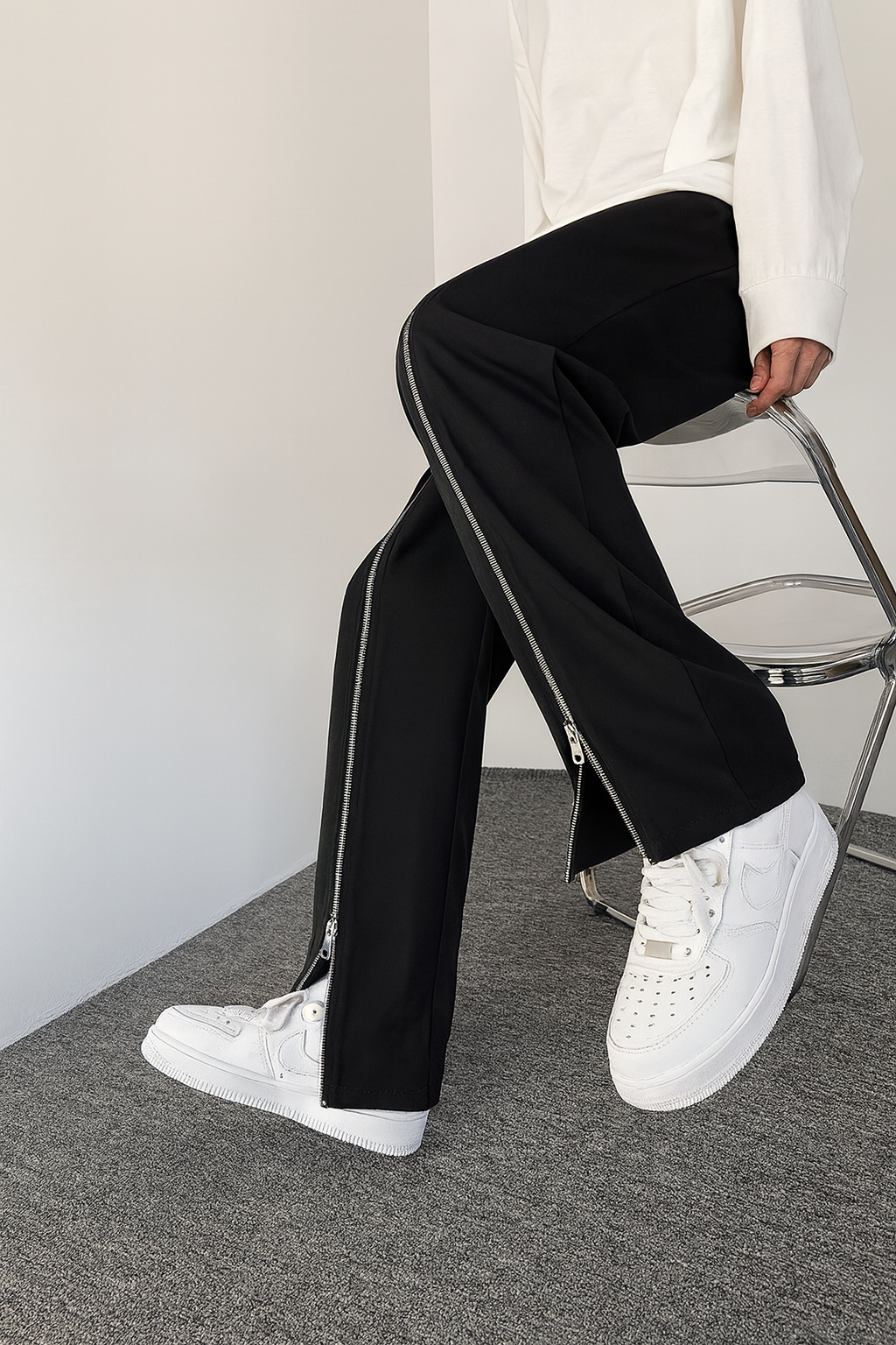 URBXN Black Zipper Split Flare Pants – Slim Fit Streetwear Trousers
