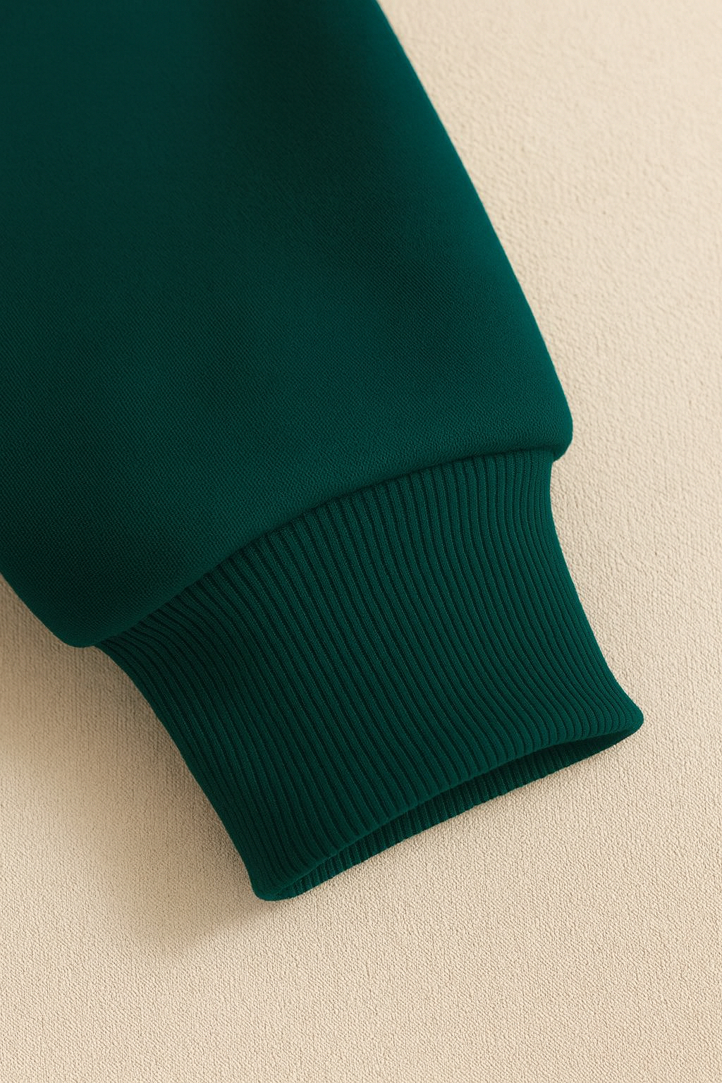 URBXN Dark Green Pullover Hoodie – Premium Streetwear Essential